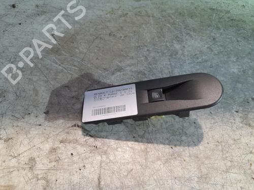 Used Right front window switch RENAULT CLIO IV (BH_) 1.2 16V (73 hp) 23135692