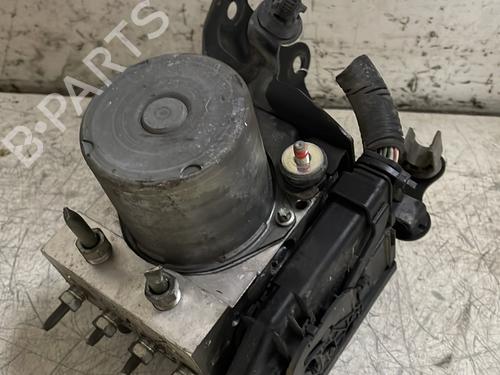 Used ABS pump TOYOTA AVENSIS Estate (_T27_) 2.0 D-4D (ADT270_, ADT270R) (126 hp) 25985459