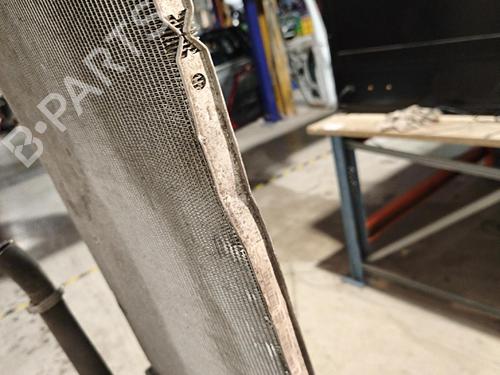 water-radiator-citroen-c4-picasso-ii-2013-39550365 main image