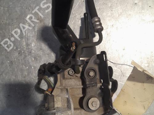Used Steering pump Steering pump 21717950 21717950