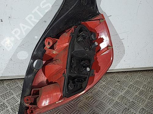 Used Left taillight Left taillight 21697642 21697642