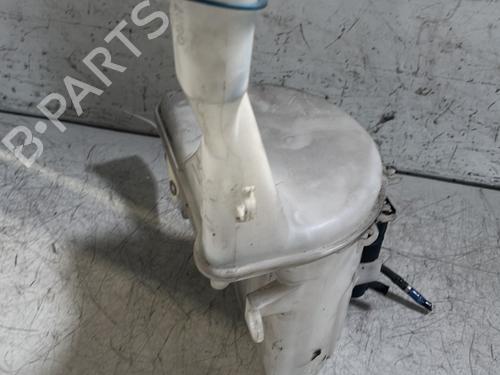 windscreen-washer-tank-toyota-yaris-_p1_-1999-2000-2001-2002-2003-2004-2005-25444515 main image