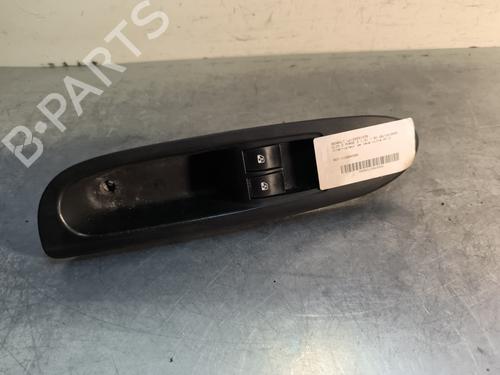 Used Left front window switch Left front window switch RENAULT CLIO II (BB_, CB_) 1.2 (BB0A, BB0F, BB10, BB1K, BB28, BB2D, BB2H, CB0A,... (58 hp) 30357416 30357416