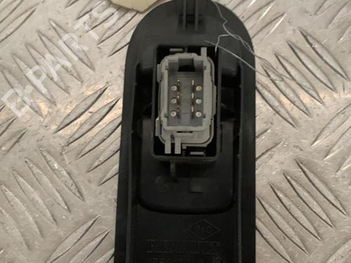Used Right front window switch Right front window switch RENAULT SCÉNIC II (JM0/1_) 1.6 16V (JM1R) (112 hp) 21712381 21712381