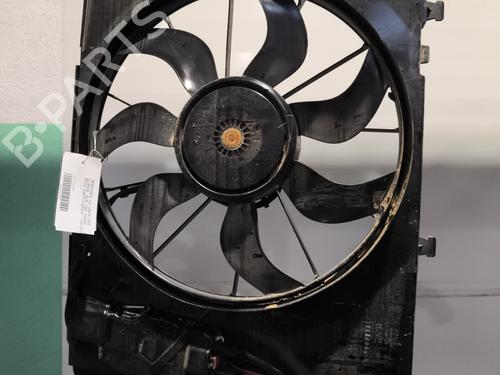 Used Radiator fan MERCEDES-BENZ GLA-CLASS (X156) GLA 180 (156.942) (122 hp) 28304425