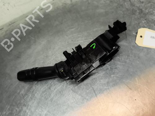 switch-kia-ceed-hatchback-ed-2006-2007-2008-2009-2010-2011-2012-32993861 main image