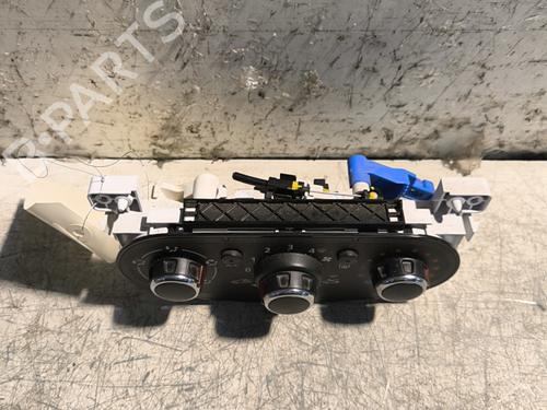 Used Climate control Climate control DACIA DUSTER (HS_) 1.5 dCi 4x4 (109 hp) 32994256 32994256