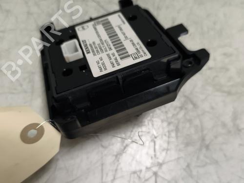Used Switch Switch RENAULT MEGANE III Hatchback (BZ0/1_, B3_) 1.5 dCi (BZ09, BZ0D, BZ1W, BZ29, BZ14) (110 hp) 26180305 26180305