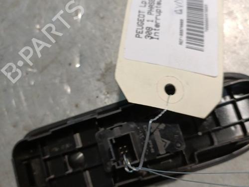 Used Right front window switch Right front window switch PEUGEOT 308 I (4A_, 4C_) 1.6 HDi (92 hp) 21721081 21721081