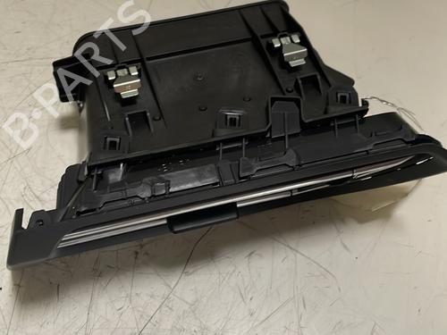 Used Air vent Air vent PEUGEOT 308 SW II (LC_, LJ_, LR_, LX_, L4_) 1.6 HDi / BlueHDi 115 (LCBHXM, LCBHXT) (115 hp) 24526428 24526428