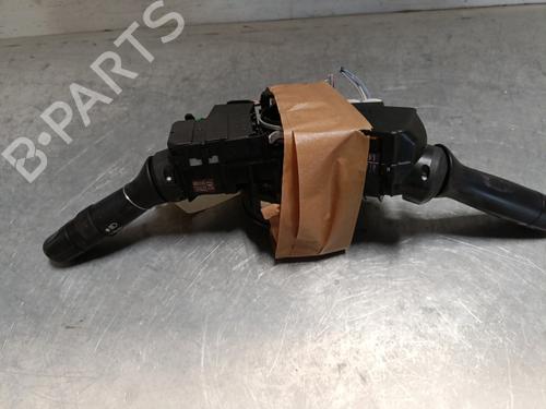 Used Switch Switch TOYOTA YARIS (_P13_) 1.0 (KSP130_, KSP130) (69 hp) 28165740 28165740