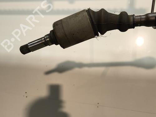 Used Right front driveshaft Right front driveshaft CITROËN SAXO (S0, S1) 1.4 VTS (75 hp) 32994433 32994433
