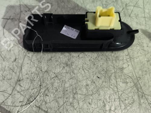 right-front-window-switch-dacia-duster-hs_-2010-2011-2012-2013-2014-2015-2016-2017-2018-25347878 main image