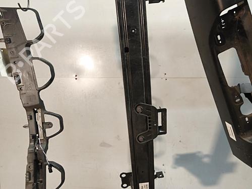 front-bumper-reinforcement-renault-megane-iv-hatchback-b9amn_-2015-40120084 main image