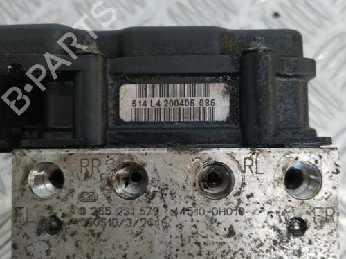 Used ABS pump PEUGEOT 107 (PM_, PN_) 1.0 (68 hp) 21715316