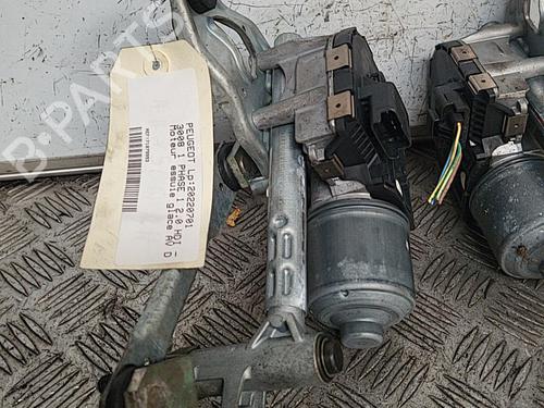 Used Front wiper motor PEUGEOT 3008 I MPV (0U_) 2.0 HDi 150 / BlueHDi 150 (150 hp) 21697434