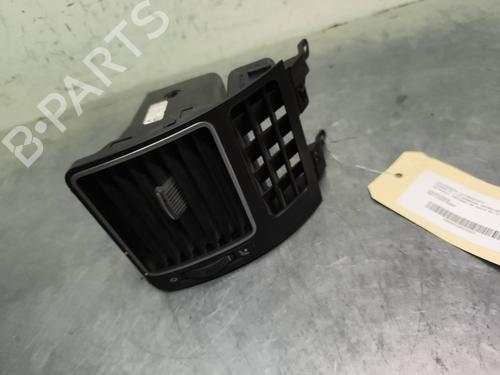 Used Air vent VW TOURAN (1T3) 1.2 TSI (105 hp) 32995846