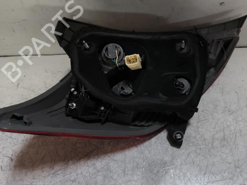 Used Right taillight Right taillight 25443828 25443828