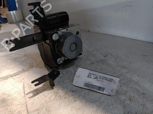 Used ABS pump ABS pump RENAULT ZOE (BFM_) ZOE (92 hp) 22905784 22905784