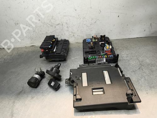 Used Electronic module Electronic module CITROËN C5 III (RD_) 2.0 HDi 140 (RDRHF8, RDRHFA, RDRHA8, RDRHAJ) (140 hp) 33992348 33992348