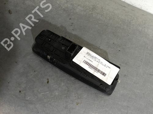 Used Left front window switch RENAULT LAGUNA III (BT0/1) 1.5 dCi (BT00, BT0A, BT0T, BT1J) (110 hp) 29081330