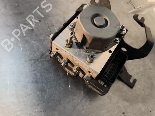 Used ABS pump ABS pump RENAULT CAPTUR I (J5_, H5_) 1.5 dCi 90 (J5N4, J5M5, J5MW, J5M6, J5AL, J5AJ) (90 hp) 30552699 30552699