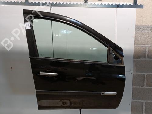Used Right front door RENAULT CLIO III Grandtour (KR0/1_) 1.5 dCi (KR0F) (86 hp) 21704620