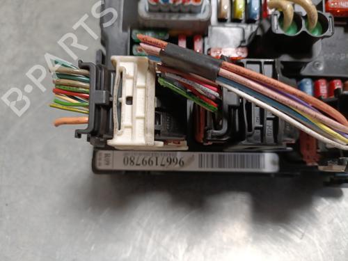 Fuse box CITROËN C3 II (SC_) 1.4 HDi 70 (SC8HZC, SC8HR0, SC8HP4) BP28099225E1