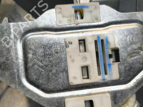 Used Front right window mechanism Front right window mechanism CITROËN C3 II (SC_) 1.6 HDi (92 hp) 33555942 33555942