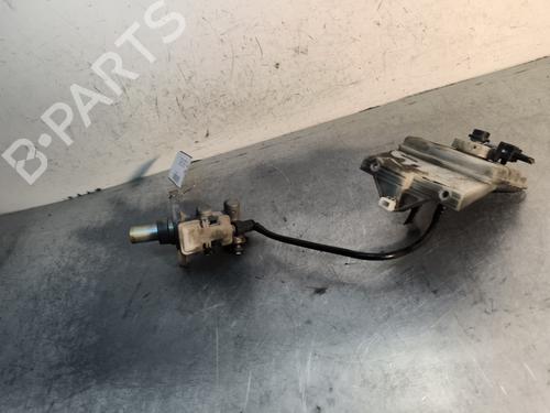 Hauptbremszylinder für FORD TRANSIT CONNECT (P65_, P70_, P80_) 1.8 Di (75 hp) 29996988