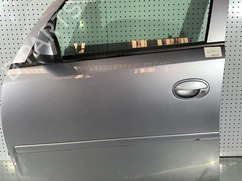 Used Left front door Left front door 22031986 22031986