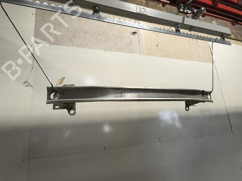 Used Front bumper reinforcement Front bumper reinforcement RENAULT CLIO III (BR0/1, CR0/1) 1.2 16V (BR02, BR0J, BR11, CR02, CR0J, CR11) (75 hp) 33810295 33810295