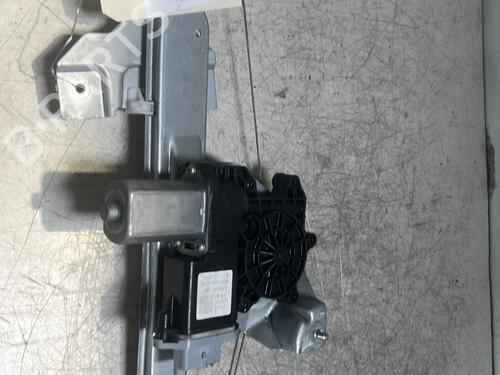 front-left-window-mechanism-dacia-duster-hs_-2010-2011-2012-2013-2014-2015-2016-2017-2018-26028600 main image