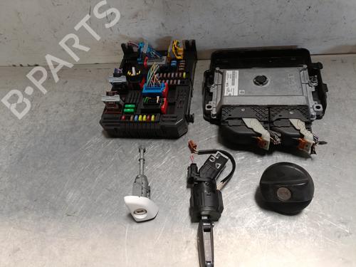 Used Electronic module Electronic module CITROËN C3 III (SX) 1.2 PureTech 82 (83 hp) 28165813 28165813