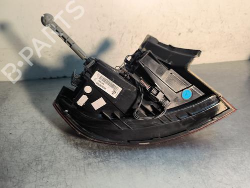 Høyre baklys RENAULT MEGANE IV Hatchback (B9A/M/N_) 1.5 dCi 90 (B9A1) | BP29733332C35 