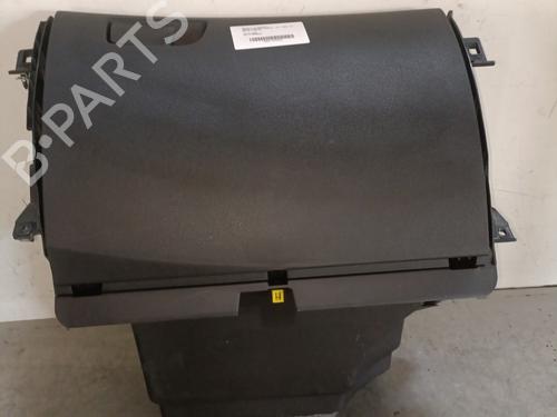 Dashboardkastje RENAULT MEGANE IV Hatchback (B9A/M/N_) 1.3 TCe 140 (B9NB) (140 hp) 28165357