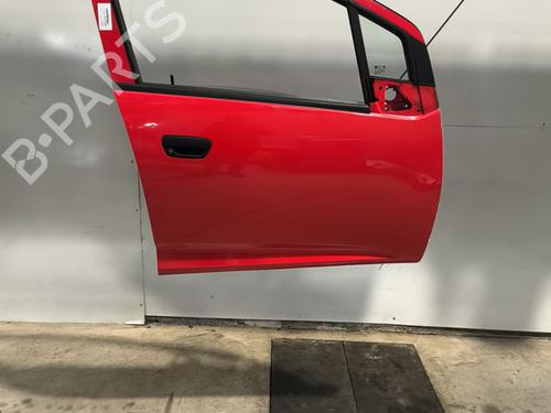 Used Right front door CHEVROLET SPARK (M300) 1.0 (68 hp) 31151088
