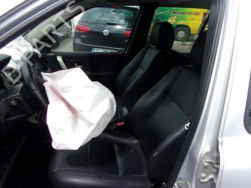 Left mirror LAND ROVER FREELANDER I (L314) 2.0 Td4 4x4 | BP22539413C26 