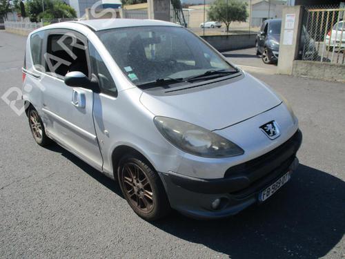 Left mirror PEUGEOT 1007 (KM_) 1.4 HDi | BP22326702C26 