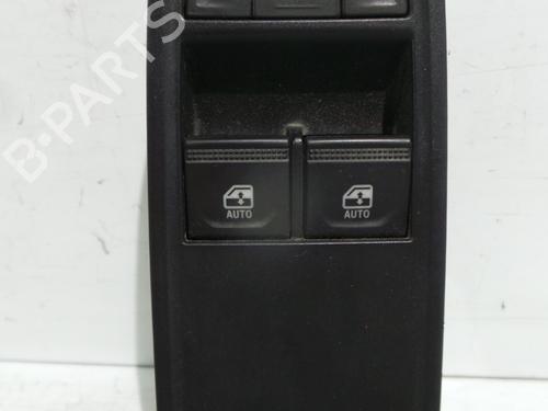 left-front-window-switch-renault-clio-v-b7_-2019-37738797 main image