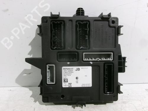 Sikringsdåse RENAULT CAPTUR II (HF_) TCe 140 (HFN0) (140 hp) 28133661