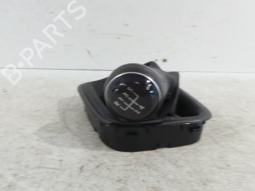 Used Gear lever VW POLO V (6R1, 6C1) 1.2 (70 hp) 28429857