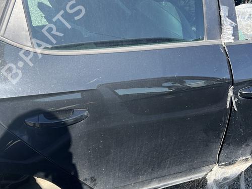 Right rear door SEAT LEON (5F1) 2.0 TDI 5F4833056
