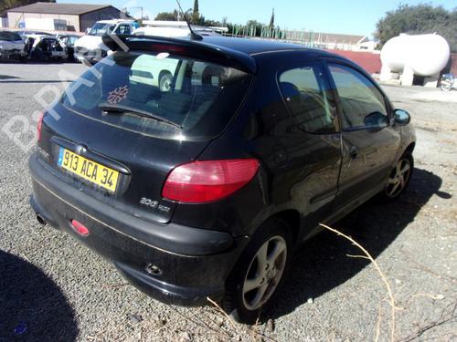 Right mirror PEUGEOT 206 Hatchback (2A/C) 2.0 HDI 90 | BP22539582C27 
