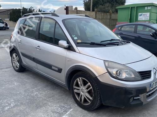 Left taillight RENAULT SCÉNIC II (JM0/1_) 1.9 dCi (JM14) | BP30106937C34