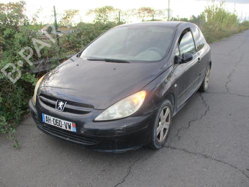 Left mirror PEUGEOT 307 (3A/C) 1.6 HDi 110 | BP22540036C26 