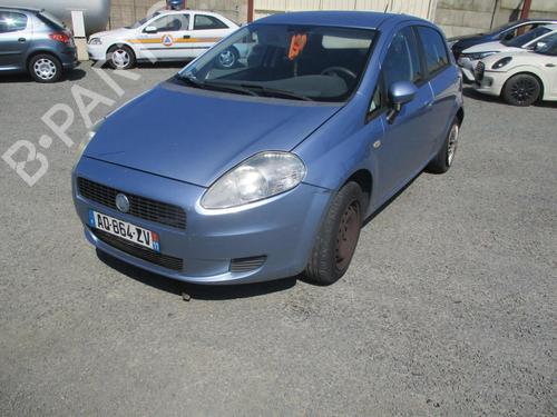 Rear fog light FIAT GRANDE PUNTO (199_) 1.3 D Multijet | BP22328659C37 