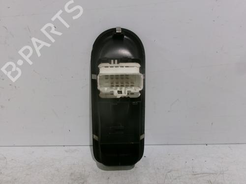 Used Left front window switch Left front window switch RENAULT CLIO III (BR0/1, CR0/1) 1.5 dCi (BR17, CR17) (86 hp) 28682930 28682930