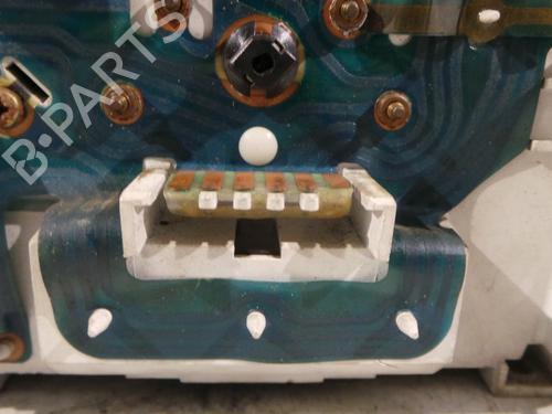 Used Instrument cluster Instrument cluster RENAULT 20 (127_) 2.0 (1277) (103 hp) 31134395 31134395