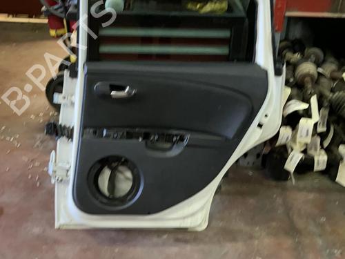 Used Right rear door Right rear door 22539003 22539003